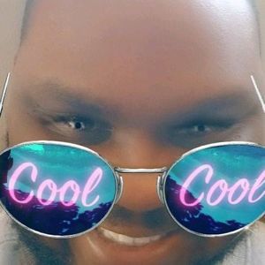 Meet your Posher, Devin